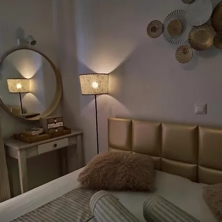 Aronis Апарт-отель 4*