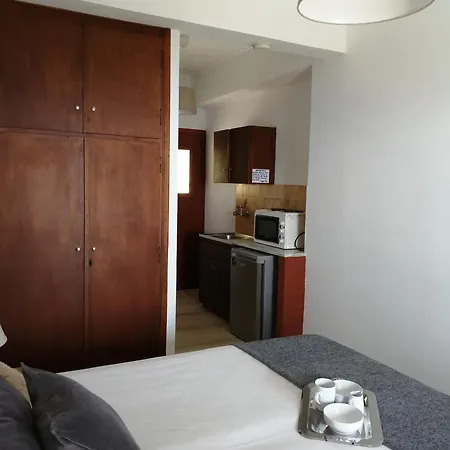 Aparthotel Aronis Benitses (Corfu)