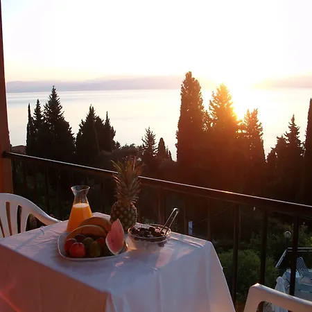 Aparthotel Aronis Benitses (Corfu)