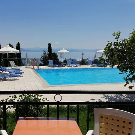 Aronis Hotel de apartamente Benitses (Corfu)