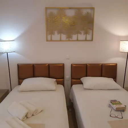 Aronis Appart hôtel