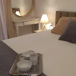 Aronis Aparthotel 4*