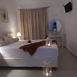 Aronis Aparthotel 4*