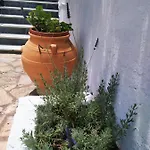 Aronis Aparthotel 4*