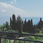 Aparthotel Aronis