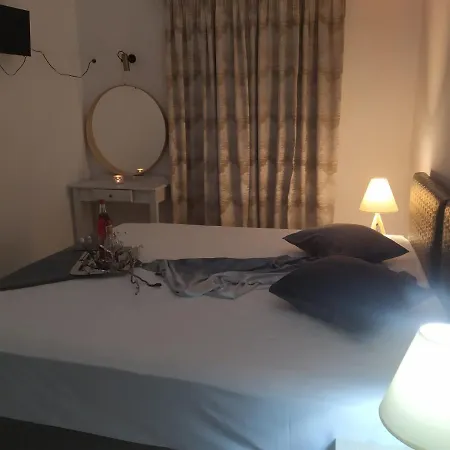 Apartmanhotel Aronis Benícesz