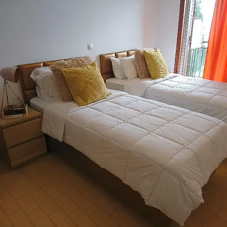 Aronis Apartmanhotel 2*