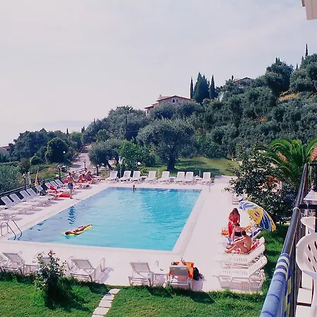 Apartmanhotel Aronis Benícesz